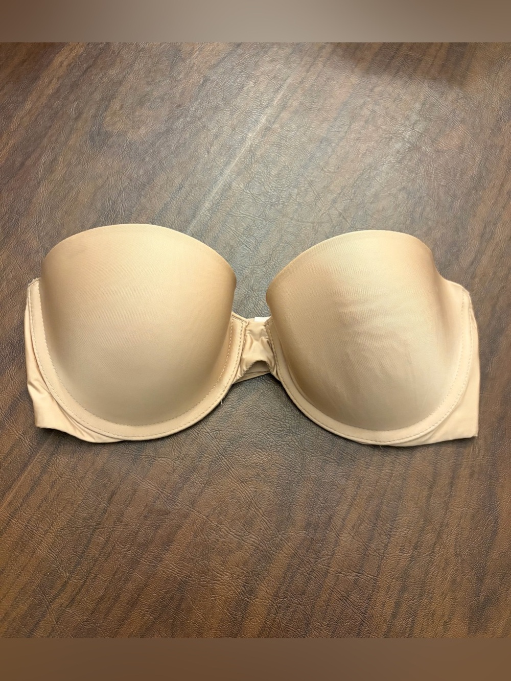 Victoria’s Secret Bra Womens 34B Beige Strapless Multi-Way Convertible Underwire